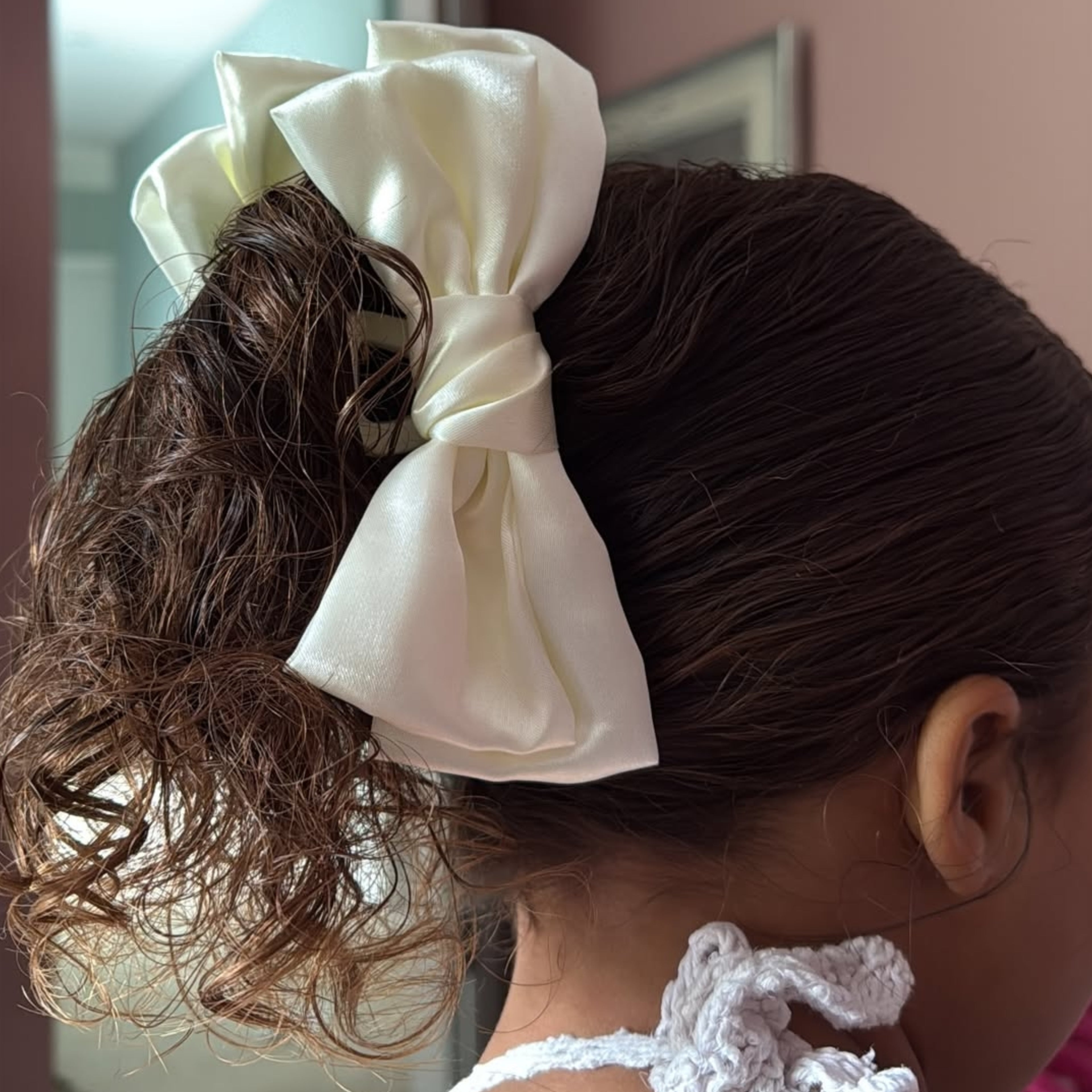 Large Bow Clip - Cream